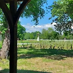 Maison Des Capucins - De Pomerol 3* Lalande-de-Pomerol