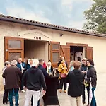 Maison Des Capucins - De Pomerol Bed and Breakfast 3*