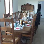 Maison Des Capucins - De Pomerol לינה וארוחת בוקר 3*